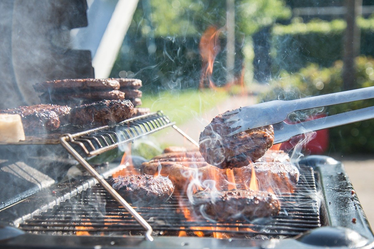 barbecue cooking burgers