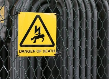 risk of electrocution sign